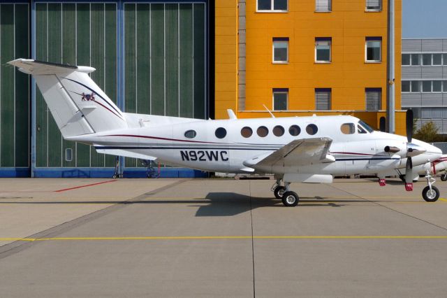 Beechcraft Super King Air 200 (N92WC)