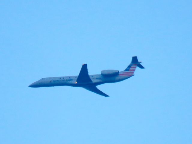 Embraer ERJ-135 (N813AE)