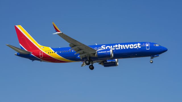 Boeing 737-800 (N8709Q) - Arriving from KLAX on the day of the Max inauguration for Southwest Airlinesbr /10/1/17