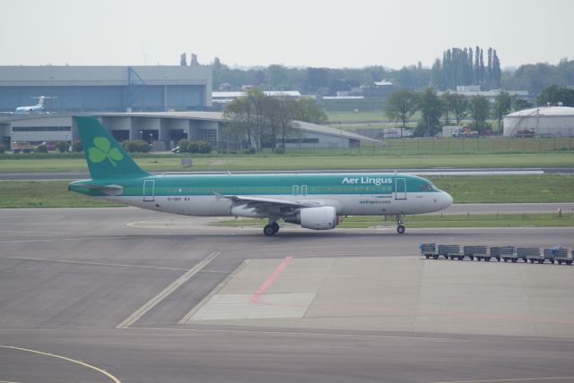 Airbus A320 (EI-DEF) - Aer Lingus taxi on EHAM