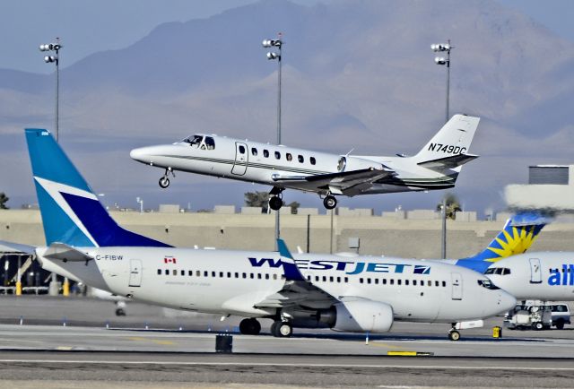 Cessna Citation V (N749DC) - N749DC 1996 Cessna 560 C/N 560-0370  C-FIBW WestJet Boeing 737-7CT / 266 (cn 37956/3649)  - Las Vegas - McCarran International (LAS / KLAS) USA - Nevada, January 10, 2013 Photo: Tomás Del Coro