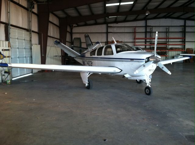 Beechcraft 35 Bonanza (N67403)