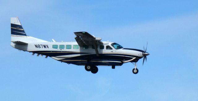 Cessna Caravan (N87MV) - About to touch down is this 2022 Cessna 208B Grand Caravan EX in the Winter of 2024.