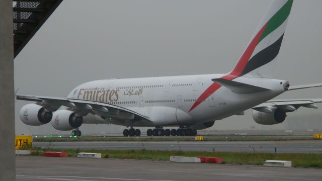 Airbus A380-800 (A6-EDX)