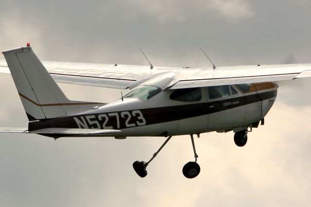 Cessna 177RG Cardinal RG (N52723)