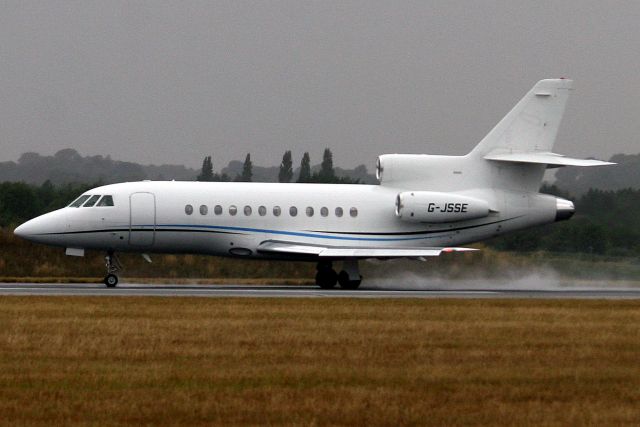 Dassault Falcon 900 (G-JSSE) - Xclusive Jet Charter Falcon 900B landing on rwy 26 on 10-Aug-18 arriving from EGHH as XJC23E.