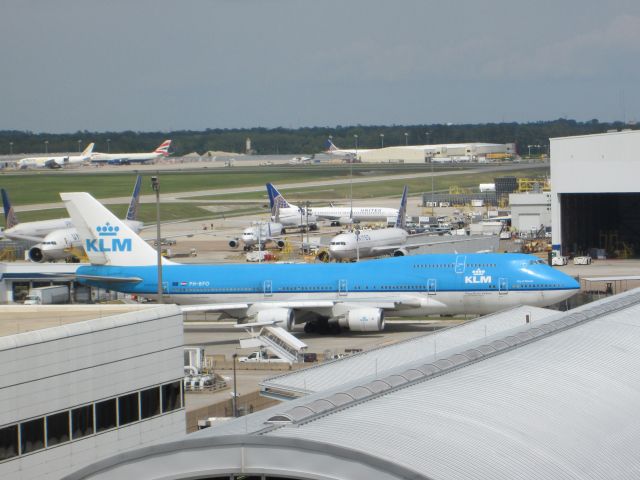 Boeing 747-400 (PH-BFO)