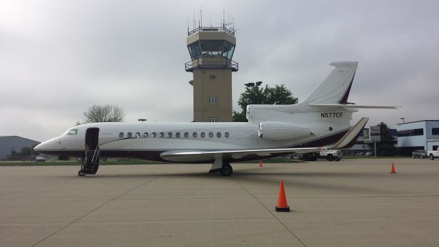 Dassault Falcon 7X (N577CF)