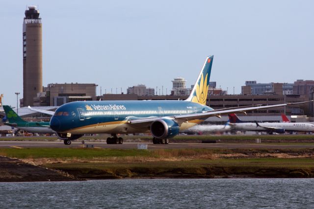 Boeing 787-9 Dreamliner (VN-A868)