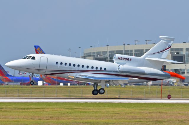 Dassault Falcon 900 (TWY900)