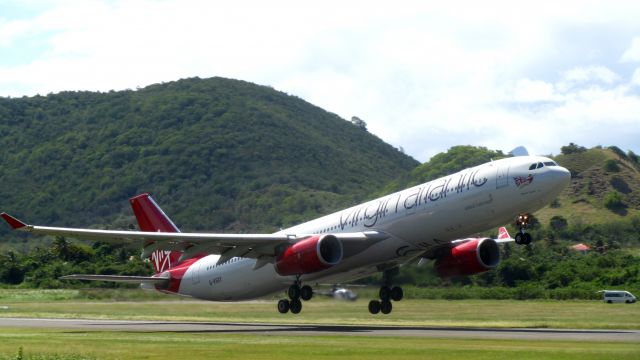 Airbus A330-300 (G-VSXY)