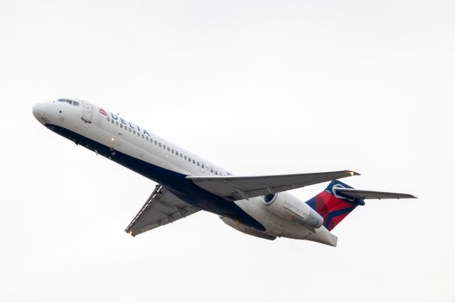 Boeing 717-200 (N896AT) - 2020-06-17br /DAL3071 KEWR-KATL