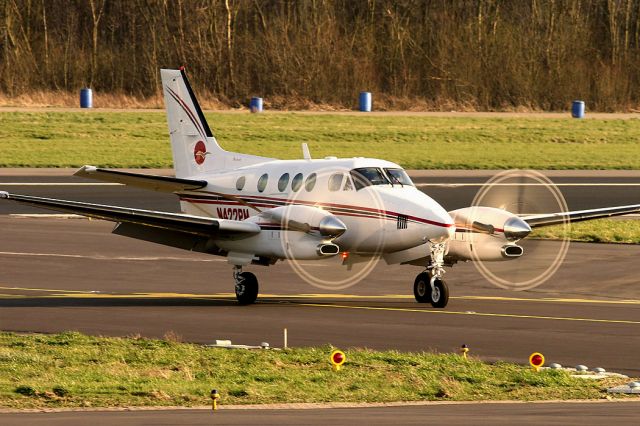 Beechcraft King Air 90 (N422PM)