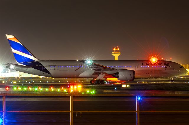 Boeing 787-9 Dreamliner (CC-BGL)