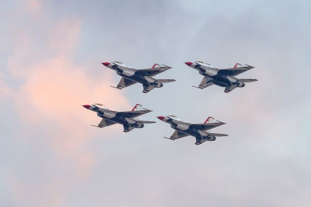 Lockheed F-16 Fighting Falcon — - Following their fly over at the Daytona 500 the Thunderbirds will officially start their 2020 season at Fiesta of Flight, Laughlin, AFB March 14th.