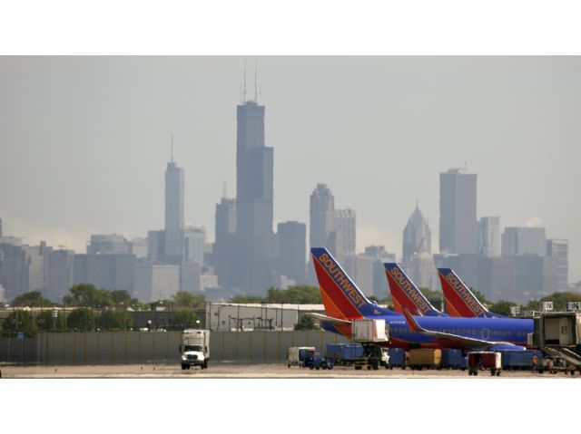 Boeing 737-700 (N7056SW) - Fantastic view at the Chicago Midway airport.