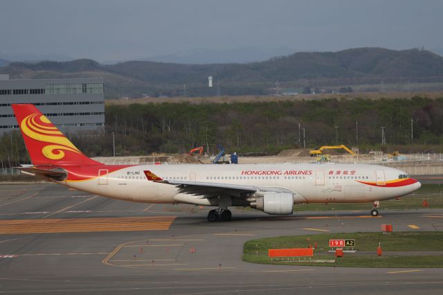 Airbus A330-200 (B-LNC) - 09 May 2015:CTS-HKG.