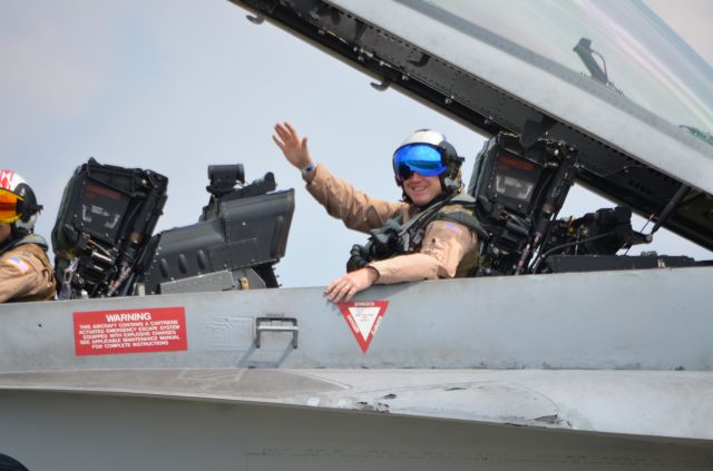 16-5887 — - The pilot waving from the back after performing an airshow at EAA Airventure 2021.