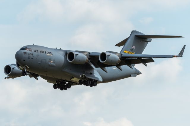 Boeing Globemaster III (04-4135)