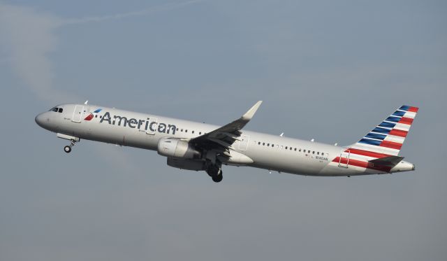 Airbus A321 (N140AN) - Departing LAX