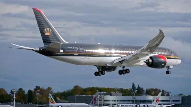 Boeing 787-8 (JY-BAF) - BOE567 on final to Rwy 16R to complete its maiden flight on 10/20/14. (LN:233 / cn 36112).