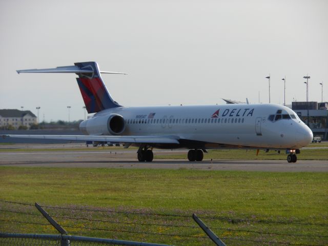 Boeing 717-200 (N985AT)