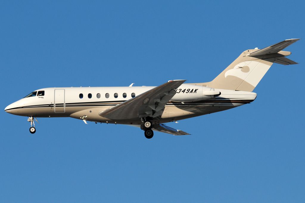 Hawker Beechcraft 4000 (N349AK) - Final for 17L