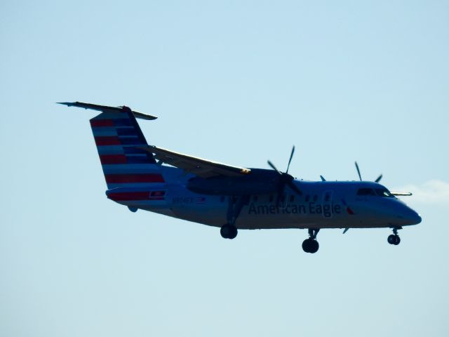 de Havilland Dash 8-100 (N804EX)