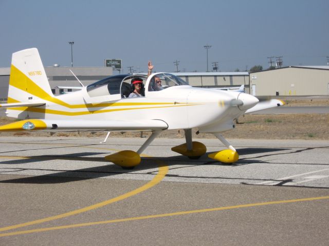 Vans RV-4 (N557BD) - TAXIING TO RWY 24