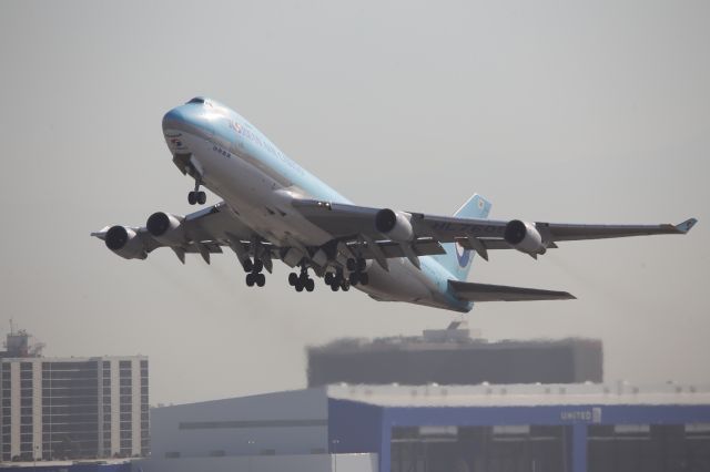 Boeing 747-400 (HL7605)