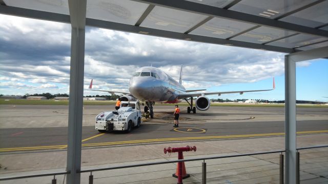 Airbus A320 (VH-VFO)