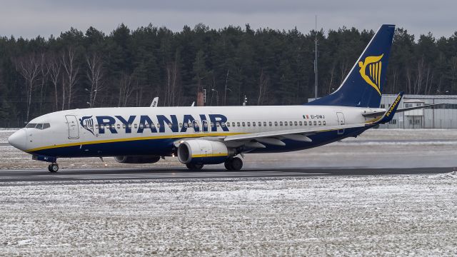 Boeing 737-700 (EI-DWJ)