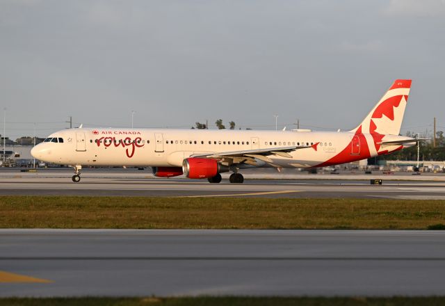 Airbus A321 (C-GHPD)