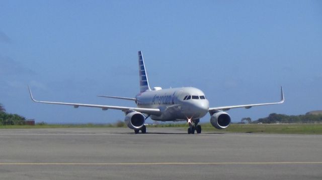 Airbus A319 (N70020)