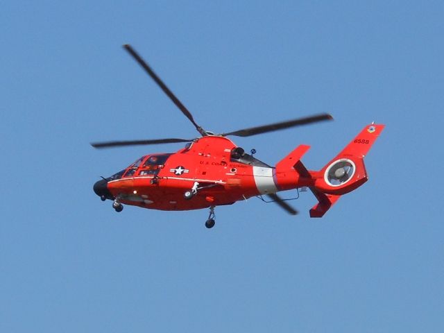 Aerospatiale Dauphin 2 (SA-365C) (06588)