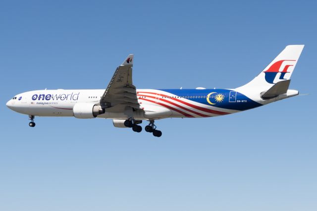 Airbus A330-300 (9M-MTO)