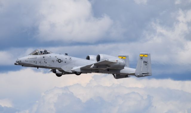 Fairchild-Republic Thunderbolt 2 — - Duluth Airshow 2023