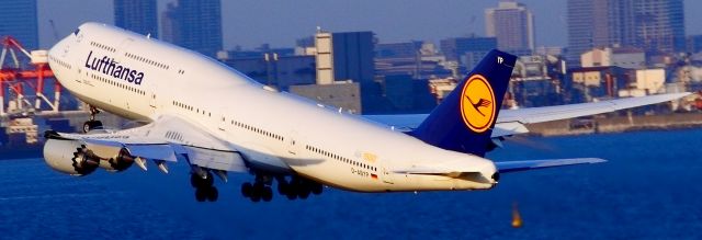 BOEING 747-8 (D-ABYP)