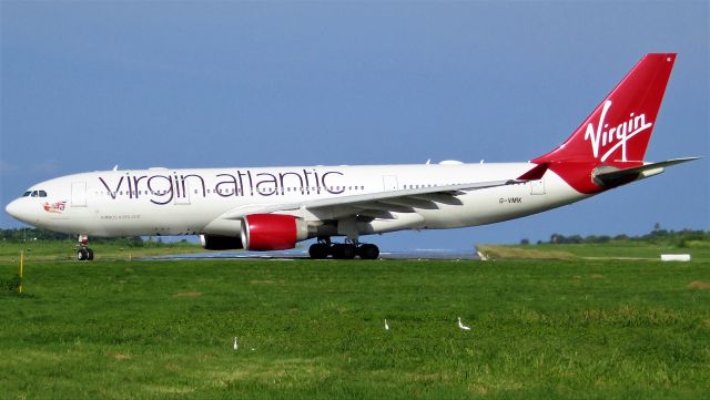 Airbus A330-200 (G-VMIK)