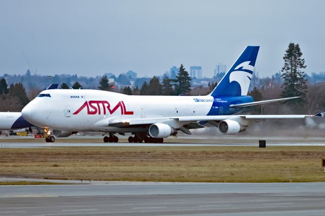 Boeing 747-400 (TF-AMM)