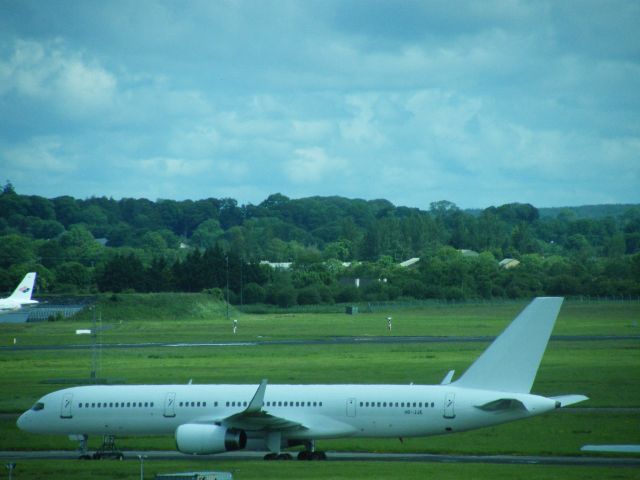 Boeing 757-200 (HB-JJE) - HB JJE B757 12/06/13