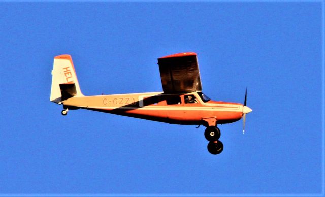 C-GZZA — - C-GZZA HELIO STOL COURRIER H-250 survolant le fleuve St-Laurent QC. à Lavaltrie le 22-04-2022 à 18:51