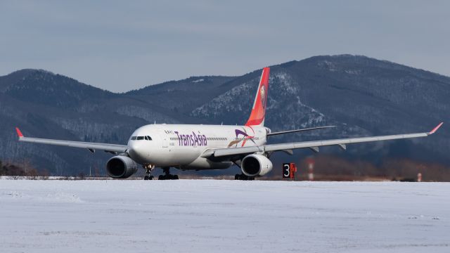 Airbus A330-300 (B-22102) - Trans Asia / Airbus A330-343Xbr /Jan.21.2015 Hakodate Airport [HKD/RJCH] JAPAN