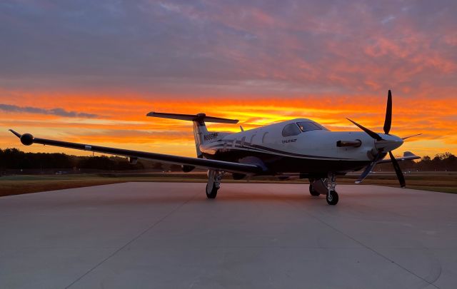 Pilatus PC-12 (N886WF)