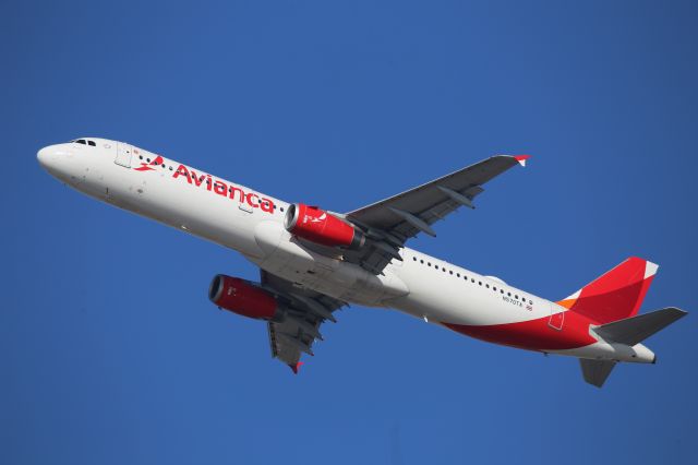 Airbus A321 (N570TA)