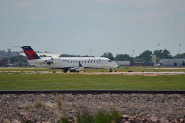 Canadair Regional Jet CRJ-200 (N449SW) - N449SW departing KFSD - 6-1-2012