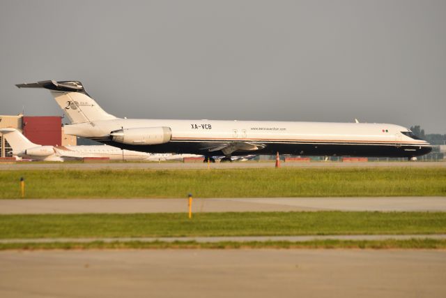 McDonnell Douglas MD-83 (XA-VCB) - 06-07-23