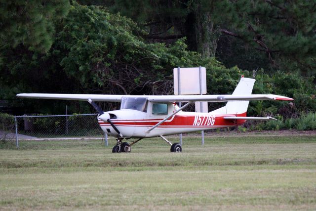 Cessna Commuter (N5776G) - Cessna 150 (N5776G) sits on display at Buchan Airport