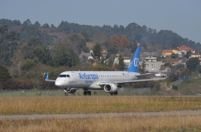 Embraer ERJ-190 (EC-LKM) - EC-LKM Going To TakeOff From LEVX To LEMD. 21-11-2021