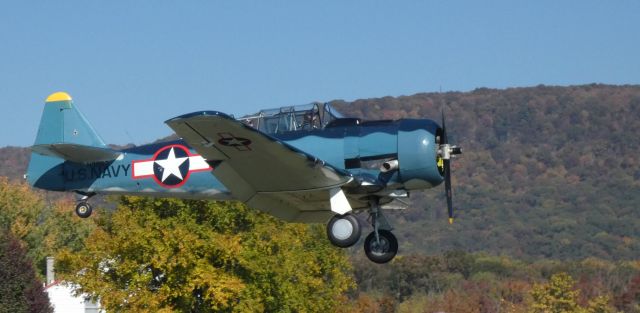 North American T-6 Texan (N2983) - On short final is this 2002 North American T-6G Texan advanced trainer at the annual Great Pumpkin Fly-In from the Autumn of 2022.